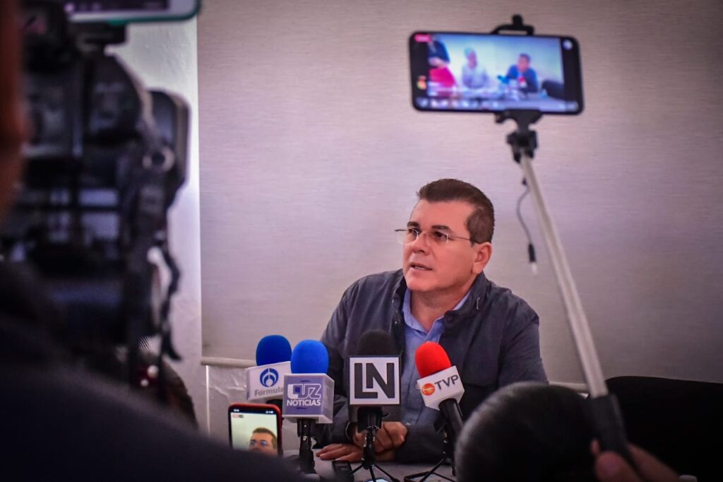 GOBIERNO DE MAZATLÁN REFRENDA SU COMPROMISO CON LOS MEDIOS DE