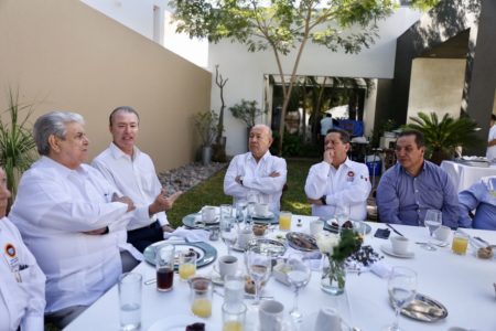 Joel Hernández Niño, Quirino Ordaz Coppel, Carlos Aceves del Olmo, Juan Sigfrido Millán Lizárraga y Gonzalo Figueroa Carrillo